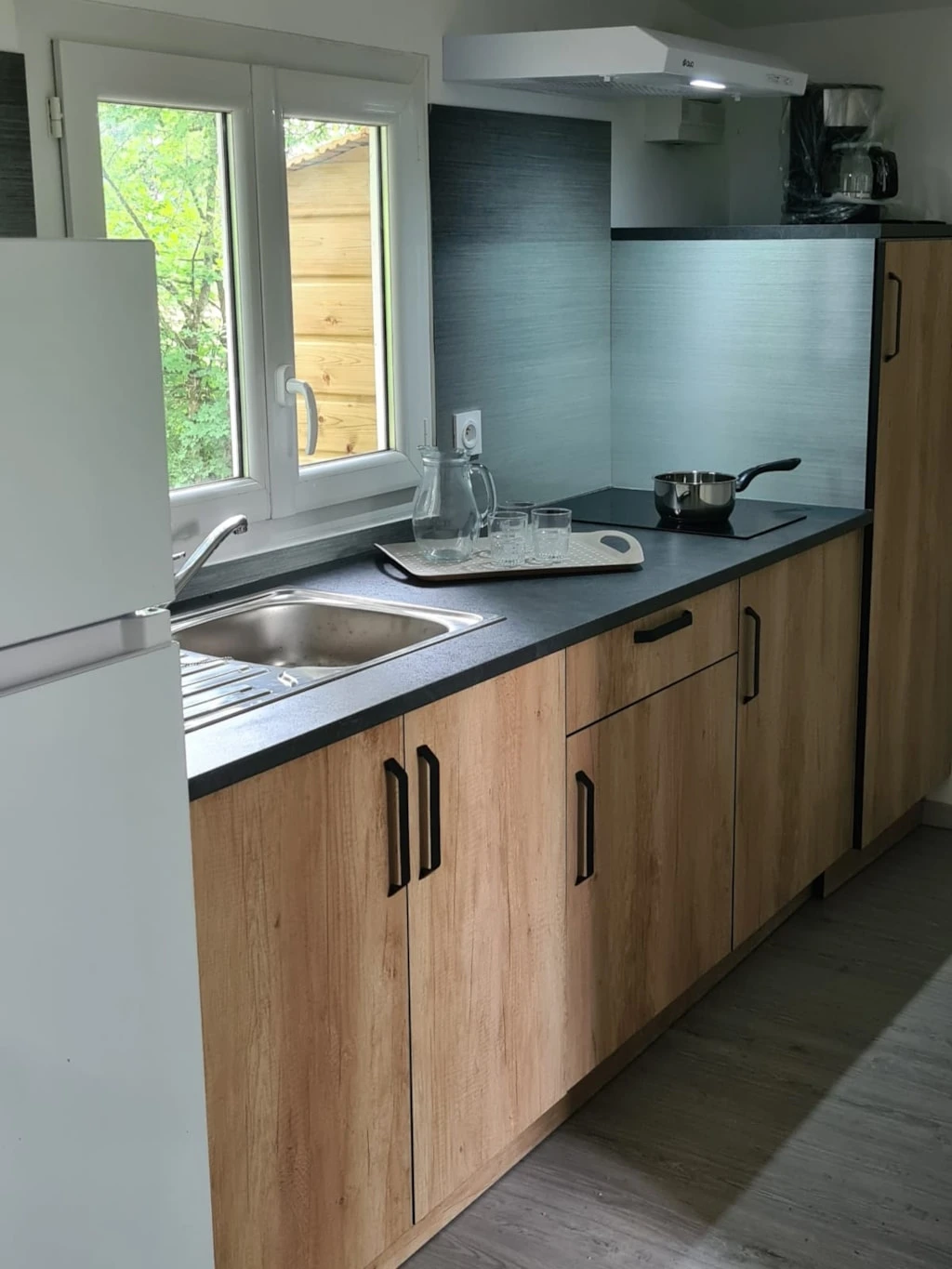 Domaine Papillon - 3*, Camping 3* à Reyrevignes (Lot) - Location Chalet pour 4 personnes - Photo N°5