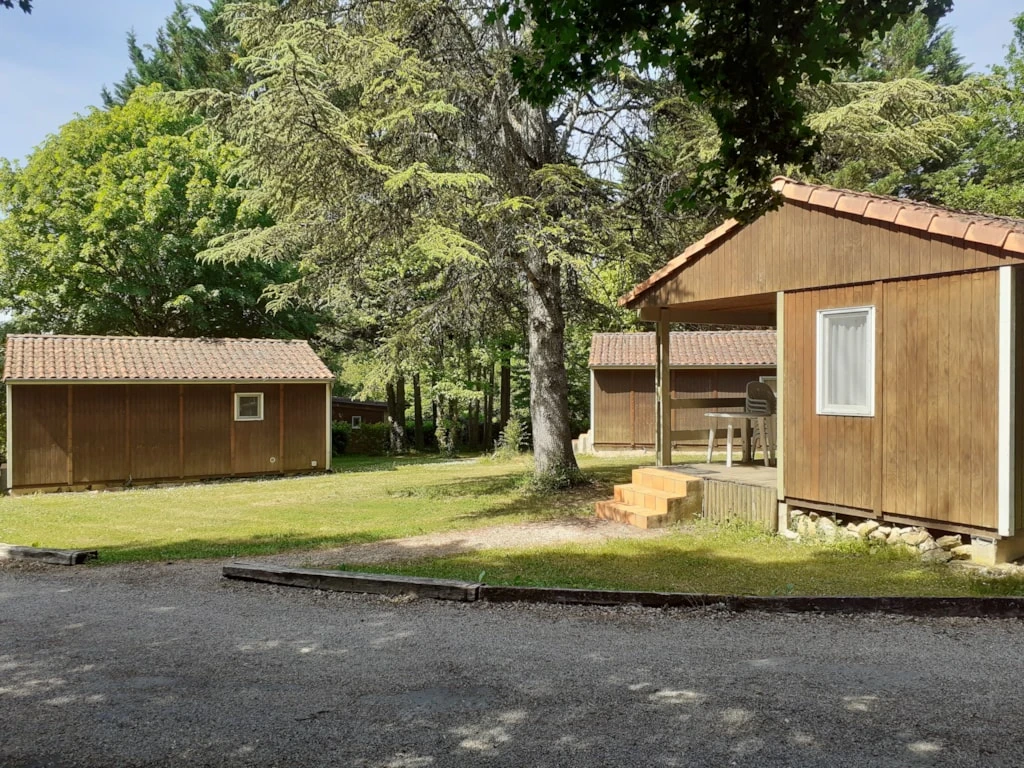 Domaine Papillon - 3*, Camping 3* à Reyrevignes (Lot) - Location Chalet pour 4 personnes - Photo N°7
