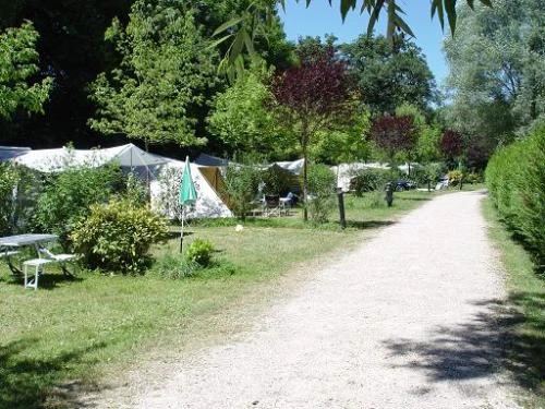 Domaine Papillon - 3*, Camping 3* à Reyrevignes (Lot) - Location Chalet pour 4 personnes - Photo N°11
