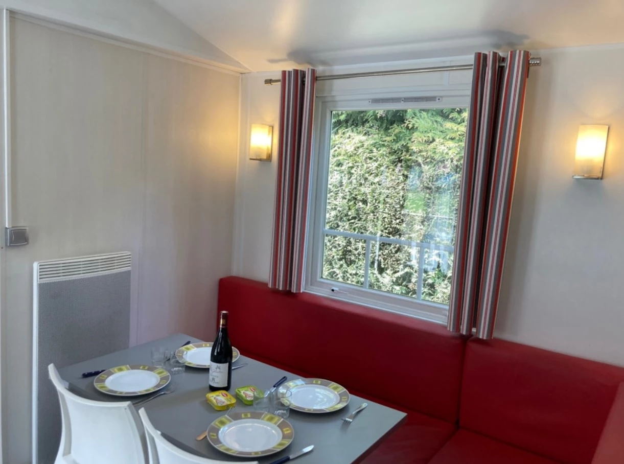 L'Escale Village - 3*, Camping 3* à Le Grand Bornand Village (Haute Savoie) - Location Mobil Home pour 4 personnes - Photo N°4