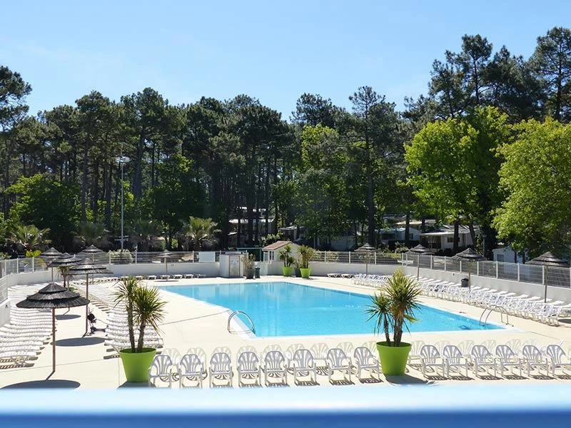Camping Les Embruns 4*, Camping 4* à Lège Cap Ferret (Gironde) - Location Mobil Home pour 6 personnes - Photo N°9
