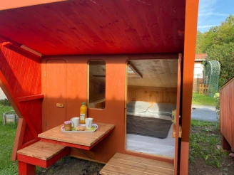 CAMPING LA FALOISE 2*, Camping 2* à Angicourt (Oise) - Location Cabane pour 2 personnes - Photo N°2