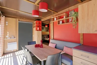 CAMPING LA POMMERAIE 4*, Camping à Vic sur Cère (Cantal) - Location Chalet pour 4 personnes - Photo N°4