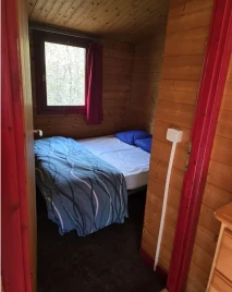 CAMPING LES 6 STATIONS 3*, Camping à Saint Jean Saint Nicolas (Hautes Alpes) - Location Chalet pour 6 personnes - Photo N°4