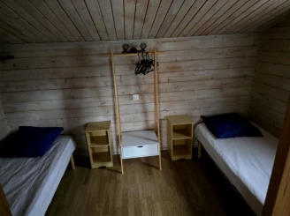 CAMPING LES 6 STATIONS 3*, Camping à Saint Jean Saint Nicolas (Hautes Alpes) - Location Chalet pour 6 personnes - Photo N°2