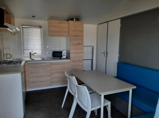 , Camping 3* à Argentonnay (Deux Sèvres) - Location Mobil Home pour 4 personnes - Photo N°3