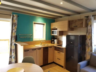 Camping Calme et Nature 3*, Camping 3* à Castellane (Alpes de Haute Provence) - Location Chalet pour 6 personnes - Photo N°4