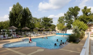 Camping LA CIGALINE - 3*, Camping 3* à Montpon Ménestérol (Dordogne) - Location Tente équipée pour 5 personnes - Photo N°2