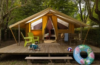 Camping LA CIGALINE - 3*, Camping 3* à Montpon Ménestérol (Dordogne) - Location Tente équipée pour 5 personnes - Photo N°3