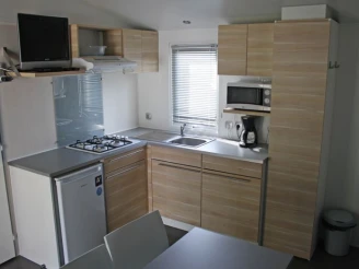 , Camping 4* à Saint Hilaire de Riez (Vendée) - Location Mobil Home pour 4 personnes - Photo N°4