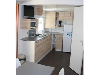 , Camping 4* à Saint Hilaire de Riez (Vendée) - Location Mobil Home pour 5 personnes - Photo N°4