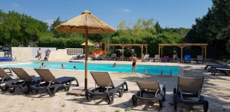 Camping La Résidence d'Eté 3*, Camping 3* à Saint Remèze (Ardèche) - Location Mobil Home pour 6 personnes - Photo N°3