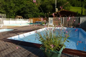 Camping Le Rey 3*, Camping 3* à Louvie Juzon (Pyrénées Atlantiques) - Location Cabane pour 4 personnes - Photo N°2