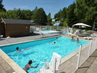 Camping Le Rey 3*, Camping 3* à Louvie Juzon (Pyrénées Atlantiques) - Location Cabane pour 4 personnes - Photo N°3