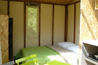Camping Le Rey 3*, Camping 3* à Louvie Juzon (Pyrénées Atlantiques) - Location Tente équipée pour 4 personnes - Photo N°3