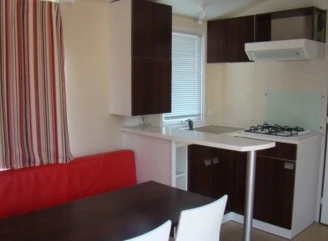 Camping Le Trivoly, Camping 4* à Torreilles (Pyrénées Orientales) - Location Mobil Home pour 6 personnes - Photo N°3
