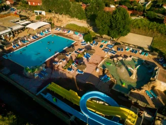 Camping Le Trivoly, Camping 4* à Torreilles (Pyrénées Orientales) - Location Mobil Home pour 6 personnes - Photo N°4