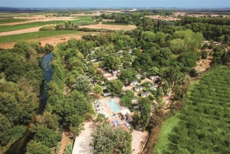 Camping Le Val de Cesse 4*, Camping 4* à Mirepeisset (Aude) - Location Tente équipée pour 4 personnes - Photo N°2