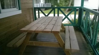 Camping Les Charmes - 4*, Camping 4* à Apremont (Vendée) - Location Chalet pour 8 personnes - Photo N°3
