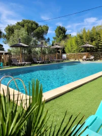 Camping Les Cigales - 3*, Camping 3* à Pézenas (Hérault) - Location Mobil Home pour 4 personnes - Photo N°2