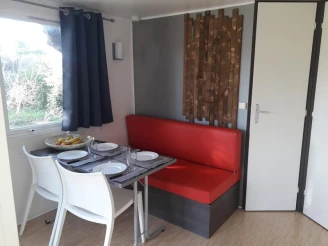 Camping Les Cigales - 3*, Camping 3* à Pézenas (Hérault) - Location Mobil Home pour 4 personnes - Photo N°4