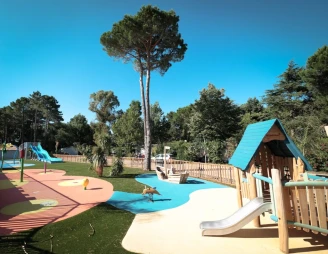 Camping Taxo Les Pins, Camping 4* à Argeles sur Mer (Pyrénées Orientales) - Location Mobil Home pour 4 personnes - Photo N°3