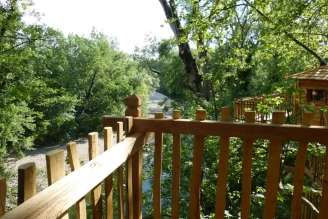 Camping Universal - 4*, Camping 4* à Rochegude (Gard) - Location Cabane pour 4 personnes - Photo N°3