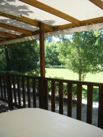 Camping Universal - 4*, Camping 4* à Rochegude (Gard) - Location Mobil Home pour 6 personnes - Photo N°2