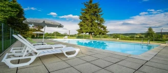 Camping de la Forêt 3*, Camping 3* à Levier (Doubs) - Location Chalet pour 7 personnes - Photo N°2