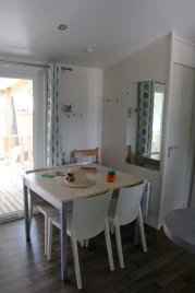 Camping le Devançon 3*, Camping 3* à Peynier (Bouches du Rhône) - Location Mobil Home pour 6 personnes - Photo N°3