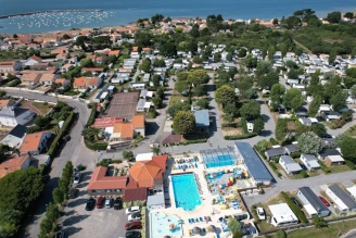 Camping La Guichardière 4*, Camping 4* à La Plaine sur Mer (Loire Atlantique) - Location Mobil Home pour 4 personnes - Photo N°3