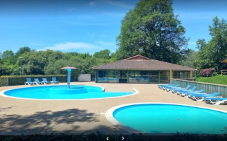 Camping des Lacs - 4*, Camping 4* à Pressignac (Charente) - Location Yourte pour 6 personnes - Photo N°4
