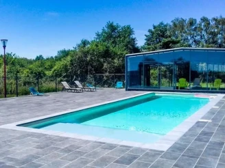 Lodges de Blois-Chambord 3*, Camping 3* à Mont près Chambord (Loir et Cher) - Location Bungalow pour 6 personnes - Photo N°2