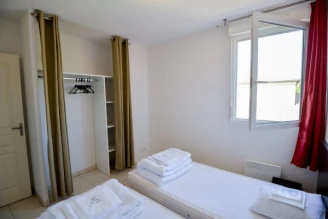  Résidence du Château de Jouarres 3*, Camping 3* à Azille (Aude) - Location Appartement pour 8 personnes - Photo N°4
