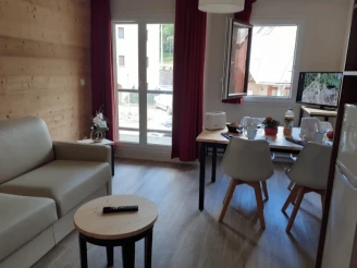 Résidence Hameaux de la Perrière 3*, Camping 3* à Saint Colomban des Villards (Savoie) - Location Appartement pour 6 personnes - Photo N°3