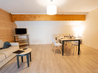 Résidence Hameaux de la Perrière 3*, Camping 3* à Saint Colomban des Villards (Savoie) - Location Appartement pour 8 personnes - Photo N°4