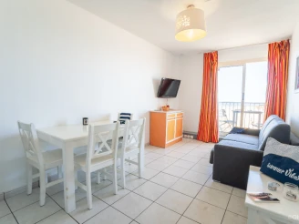 Résidence Le Neptune 3*, Camping 3* à Saint Pierre La Mer (Aude) - Location Appartement pour 4 personnes - Photo N°4