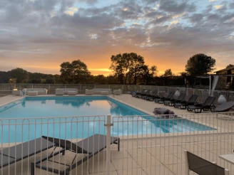Résidence Le Hameau De Vouvant , Camping à Vouvant (Vendée) - Location Gite pour 4 personnes - Photo N°2