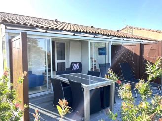 Résidence Le Hameau De Vouvant , Camping à Vouvant (Vendée) - Location Gite pour 6 personnes - Photo N°3