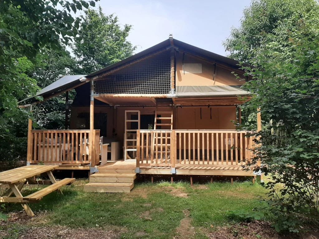 ArdenParks Signy L'Abbaye , Camping à Signy l'Abbaye (Ardennes) - Location Tente équipée pour 8 personnes - Photo N°1