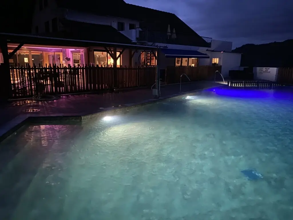 CAMPING LA POMMERAIE 4*, Camping à Vic sur Cère (Cantal) - Location Mobil Home pour 4 personnes - Photo N°8