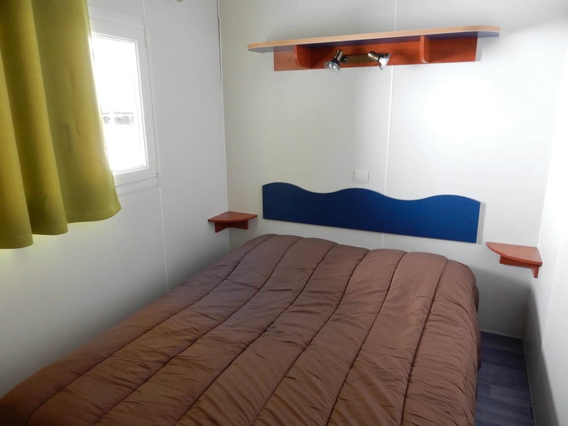 CAMPING LE CHENE-3*, Camping 3* à Tallard (Hautes Alpes) - Location Mobil Home pour 4 personnes - Photo N°6