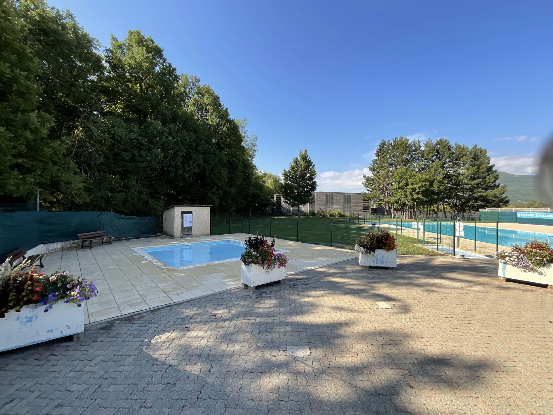 CAMPING LE CHENE-3*, Camping 3* à Tallard (Hautes Alpes) - Location Mobil Home pour 4 personnes - Photo N°11