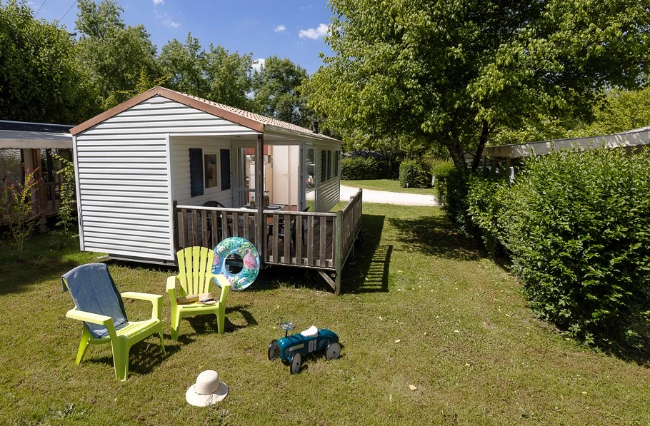 Camping LA CIGALINE - 3*, Camping 3* à Montpon Ménestérol (Dordogne) - Location Mobil Home pour 4 personnes - Photo N°3