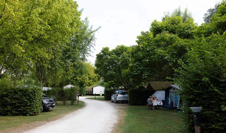Camping LA CIGALINE - 3*, Camping 3* à Montpon Ménestérol (Dordogne) - Location Mobil Home pour 4 personnes - Photo N°16