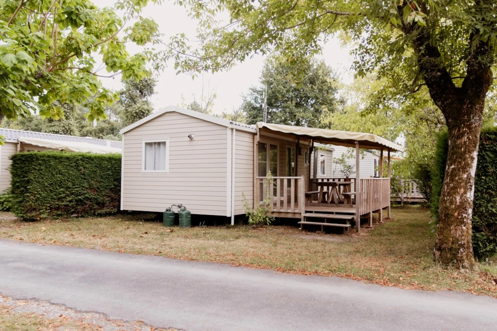 Camping Le Paradis - 4*, Camping 4* à Saint Laurent Médoc (Gironde) - Location Mobil Home pour 6 personnes - Photo N°1