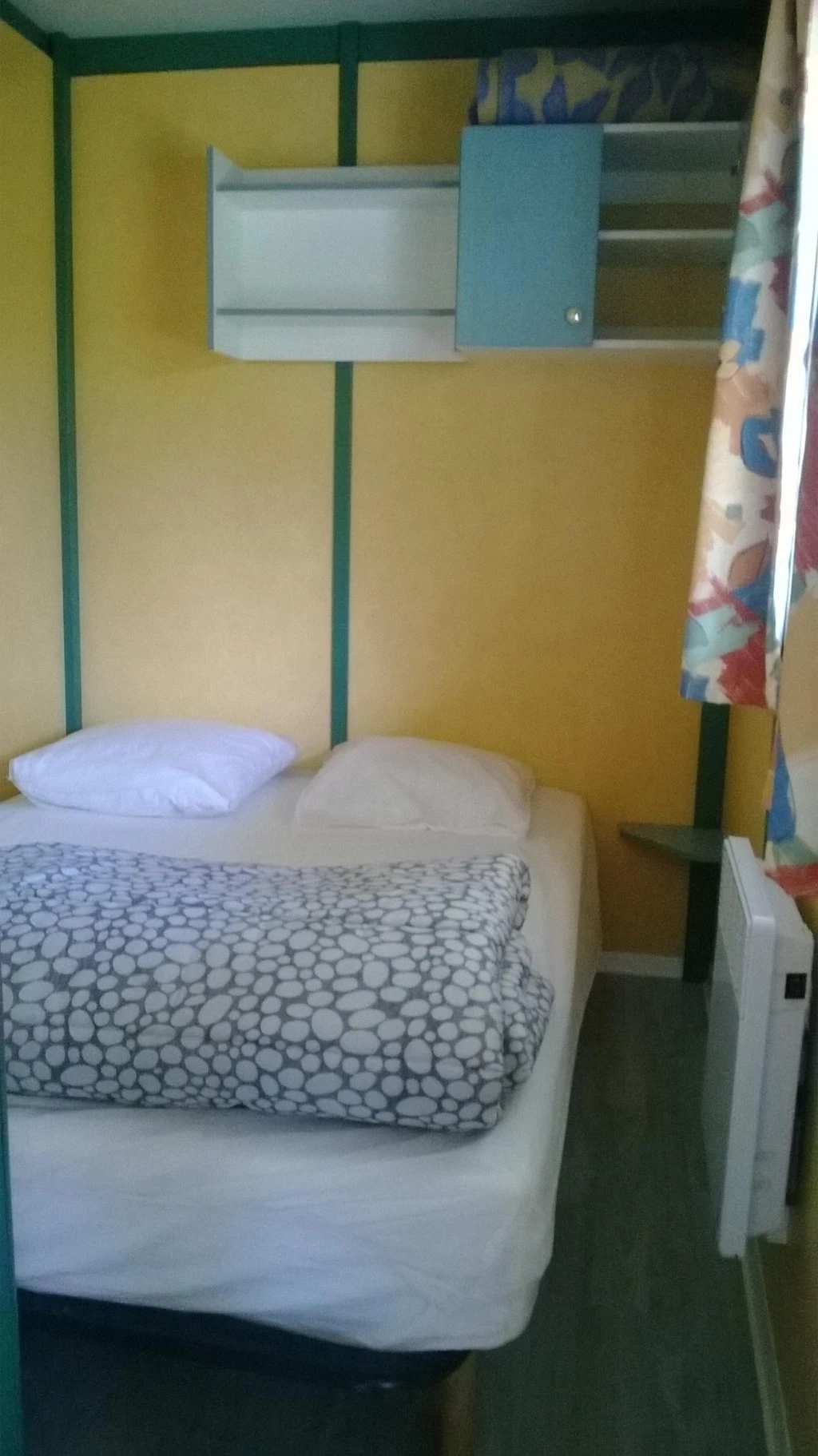 Camping Les Charmes - 4*, Camping 4* à Apremont (Vendée) - Location Chalet pour 8 personnes - Photo N°8