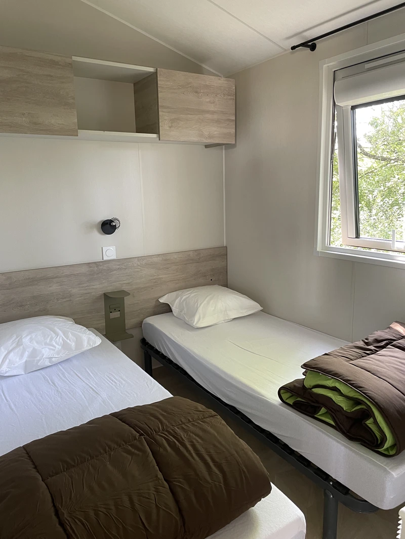 Camping Les Charmes - 4*, Camping 4* à Apremont (Vendée) - Location Mobil Home pour 6 personnes - Photo N°9