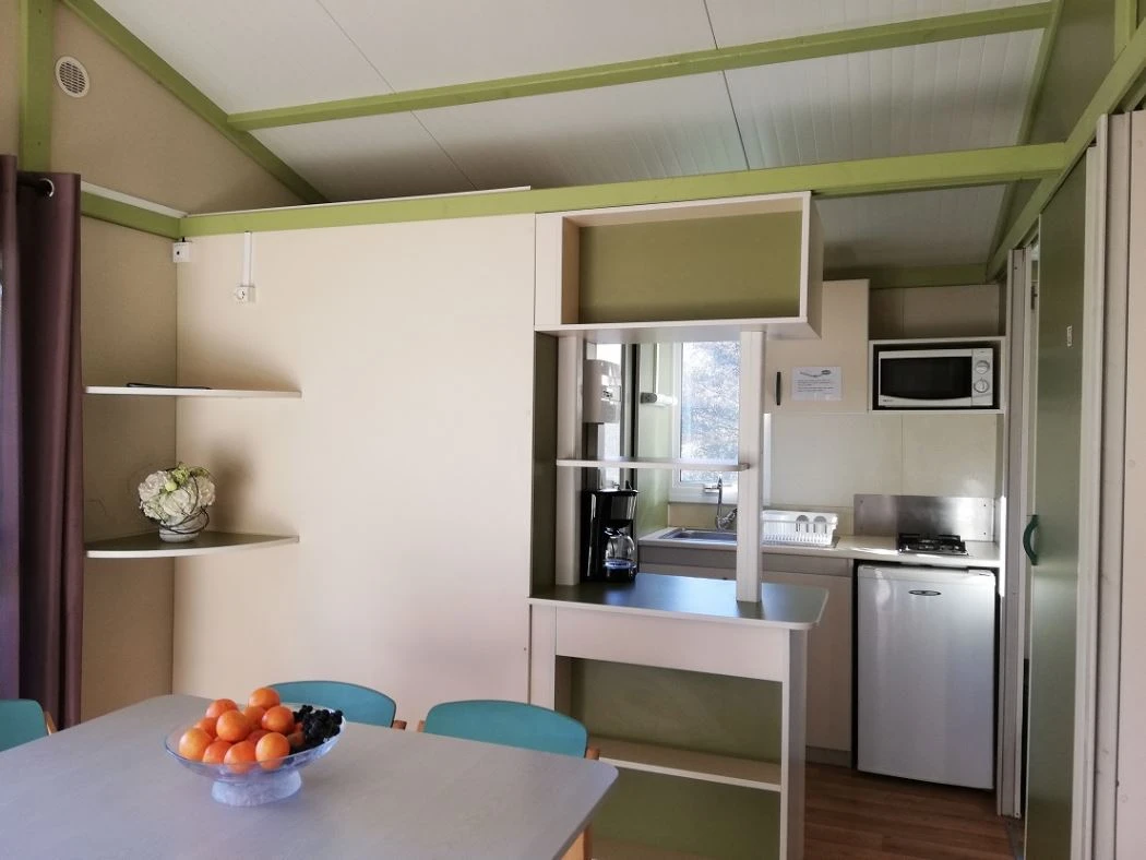 Camping Parc d'Audinac les Bains - 3*, Camping à Audinac les bains (Ariège) - Location Chalet pour 5 personnes - Photo N°5