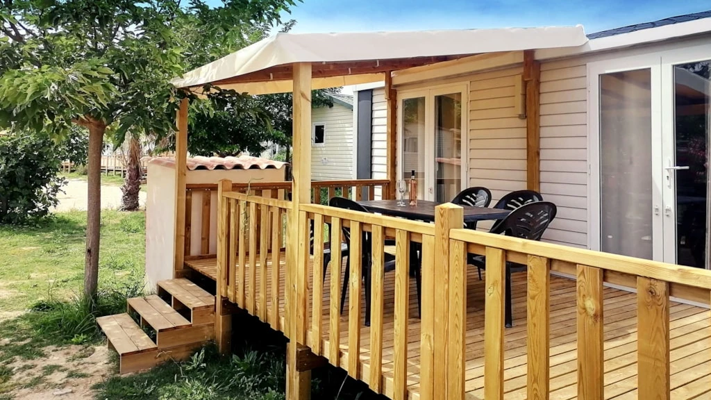 Camping Félix de la Bastide 3*, Camping 3* à Saint Mitre les Remparts (Bouches du Rhône) - Location Mobil Home pour 6 personnes - Photo N°1